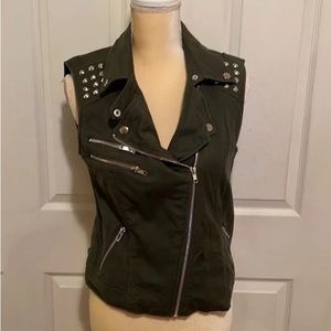 Forever 21 zip / button moto jacket vest olive green